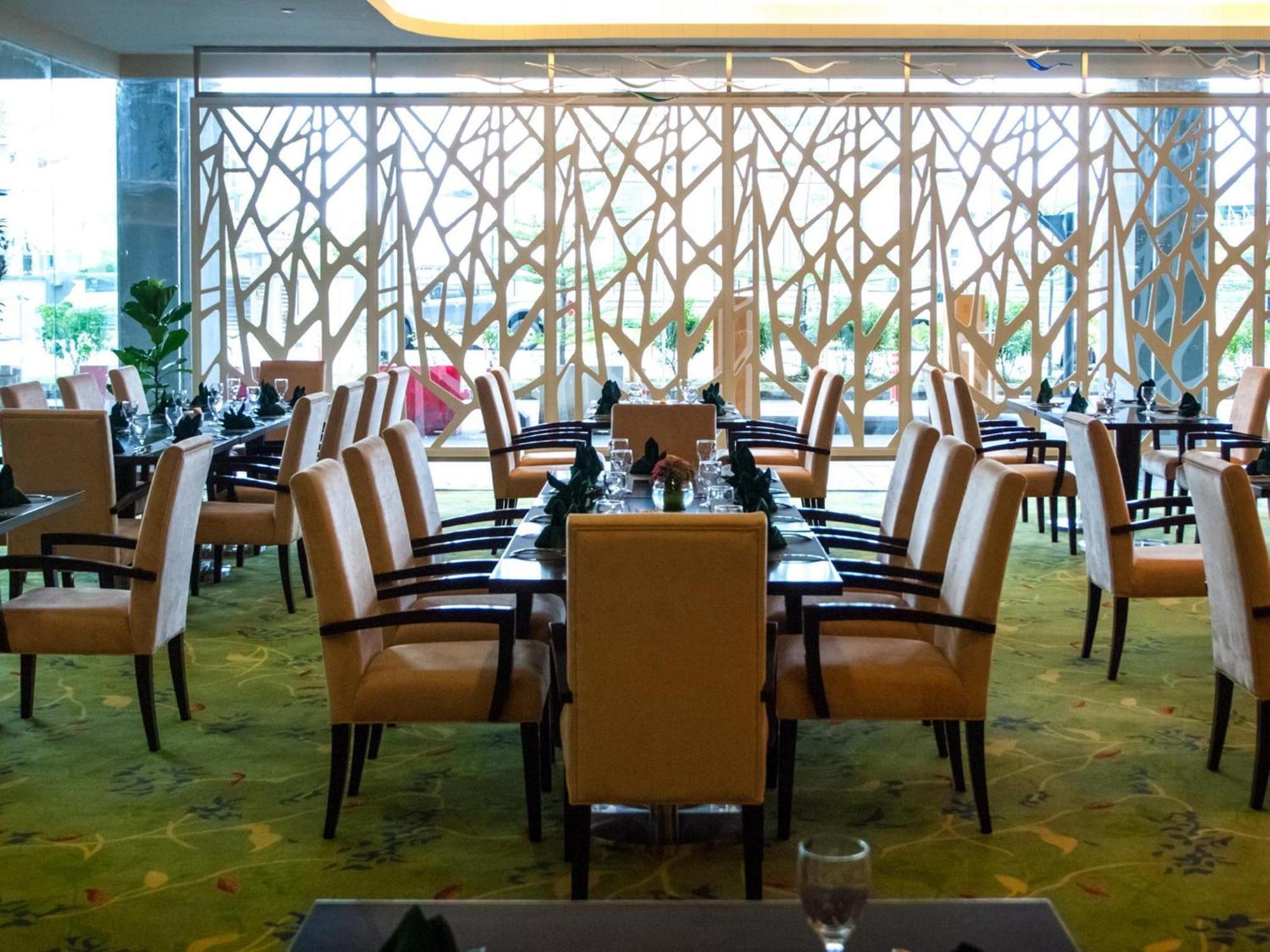 Imperial Hotel Kuching Exterior photo