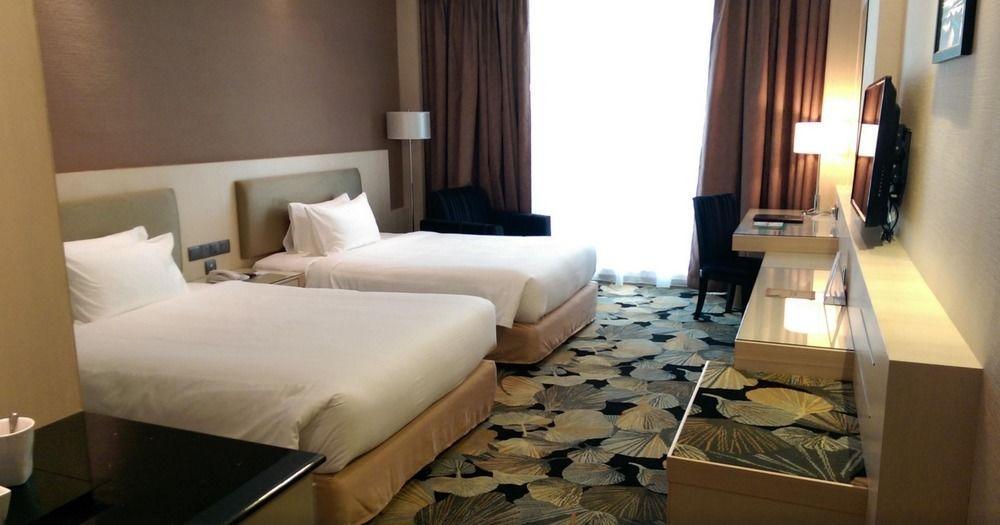 Imperial Hotel Kuching Exterior photo