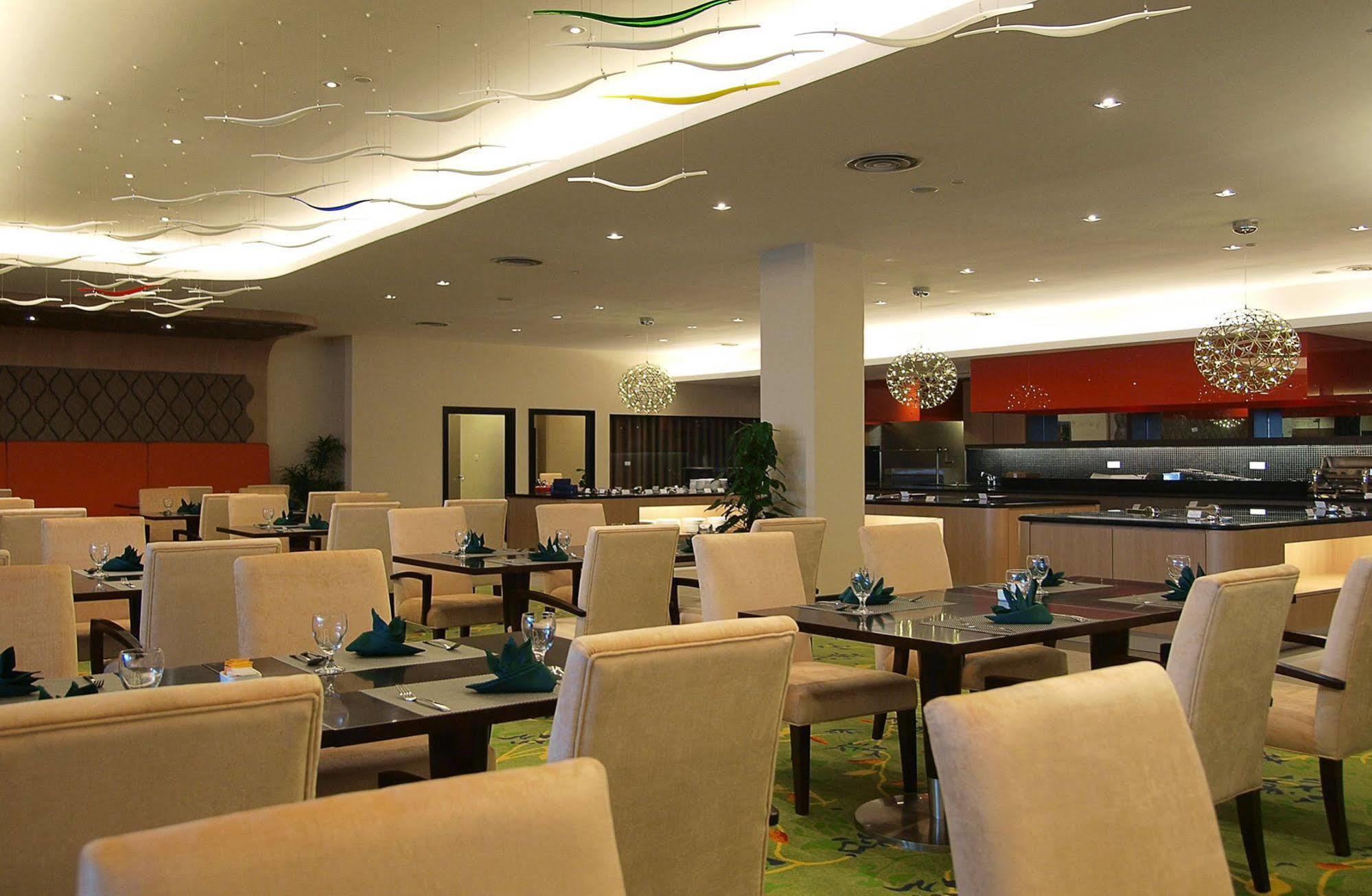 Imperial Hotel Kuching Exterior photo